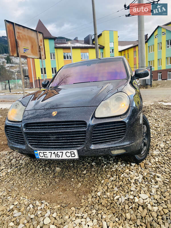 Внедорожник / Кроссовер Porsche Cayenne 2004 в Черновцах