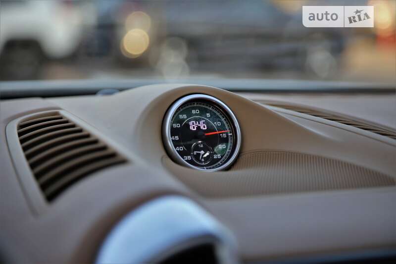 Внедорожник / Кроссовер Porsche Cayenne 2013 в Харькове