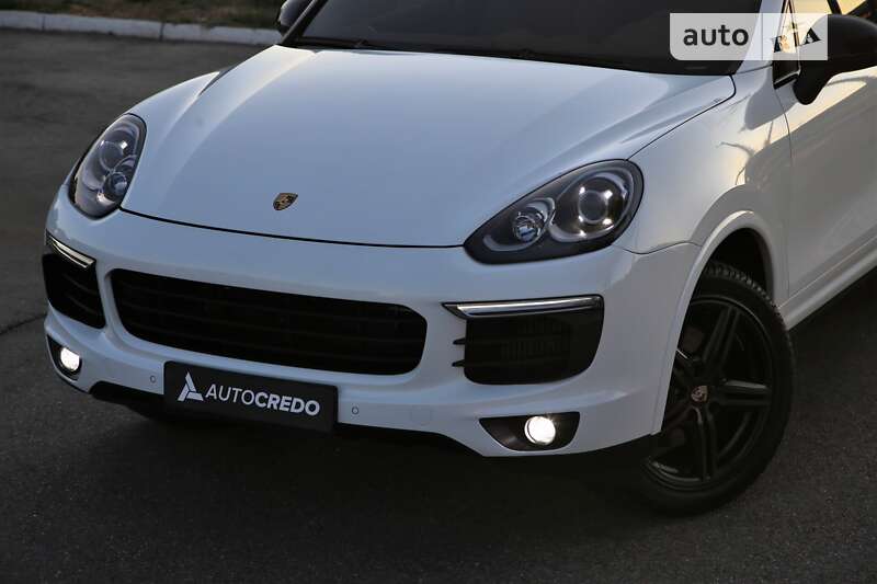 Внедорожник / Кроссовер Porsche Cayenne 2013 в Харькове