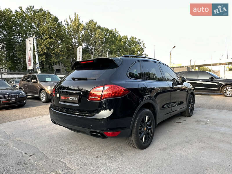 Позашляховик / Кросовер Porsche Cayenne 2010 в Вінниці