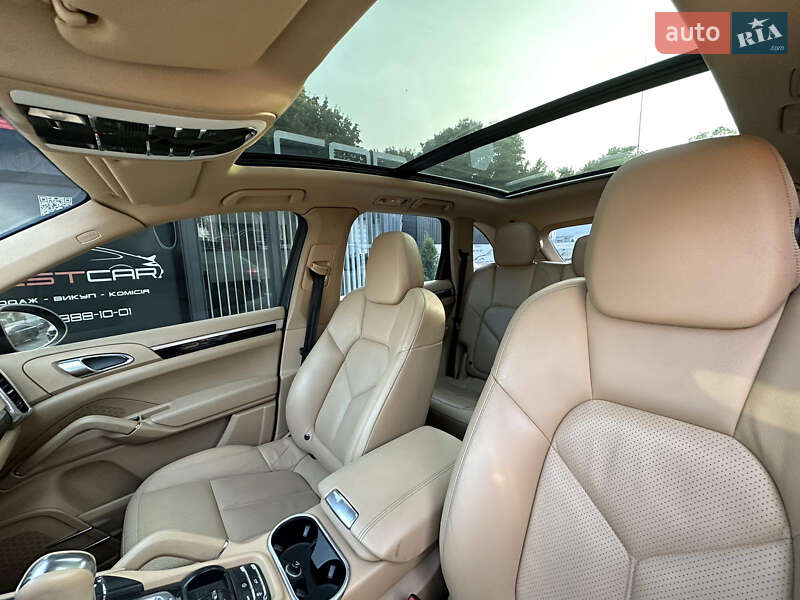 Позашляховик / Кросовер Porsche Cayenne 2010 в Вінниці