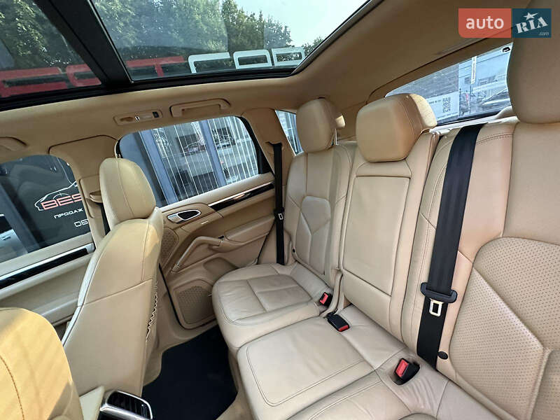 Позашляховик / Кросовер Porsche Cayenne 2010 в Вінниці