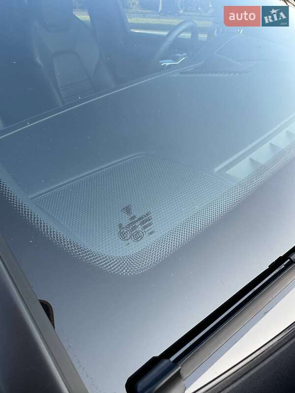 Внедорожник / Кроссовер Porsche Cayenne 2017 в Киеве