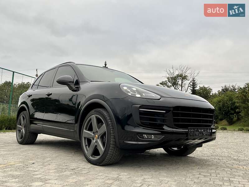 Внедорожник / Кроссовер Porsche Cayenne 2015 в Тернополе фото 4 Внедорожник / Кроссовер Porsche Cayenne 2015 в Тернополе