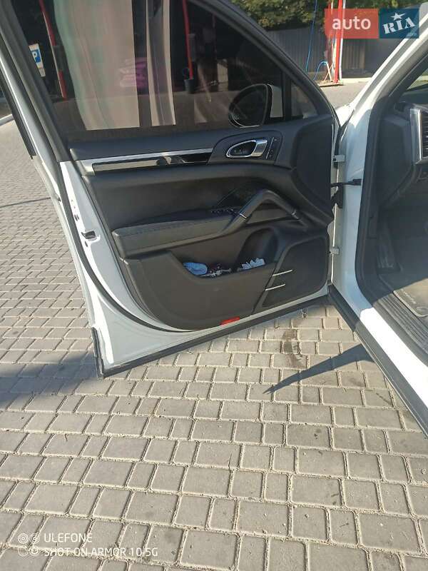 Внедорожник / Кроссовер Porsche Cayenne 2013 в Днепре фото 18 Внедорожник / Кроссовер Porsche Cayenne 2013 в Днепре