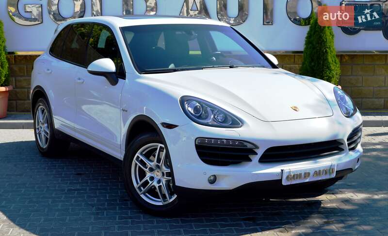 Внедорожник / Кроссовер Porsche Cayenne 2012 в Одессе