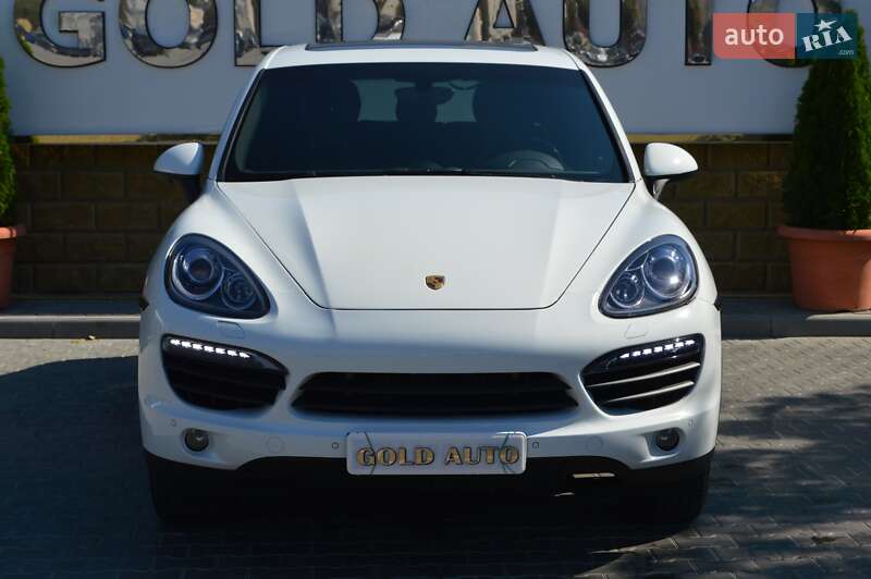 Внедорожник / Кроссовер Porsche Cayenne 2012 в Одессе