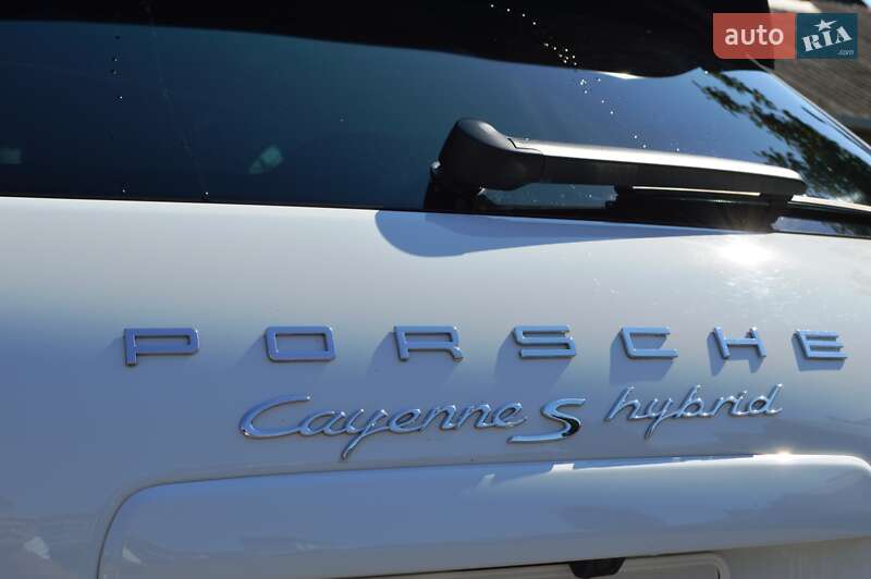 Внедорожник / Кроссовер Porsche Cayenne 2012 в Одессе