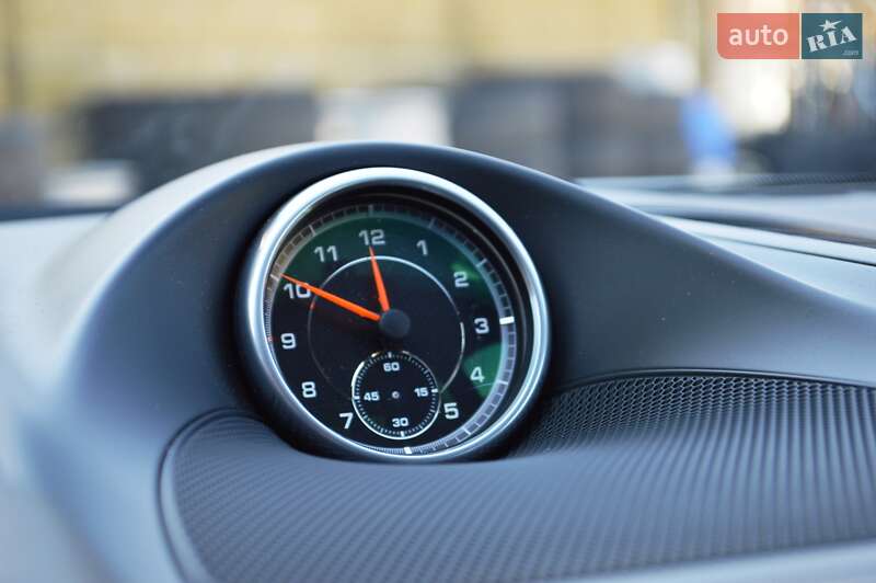 Внедорожник / Кроссовер Porsche Cayenne 2012 в Одессе