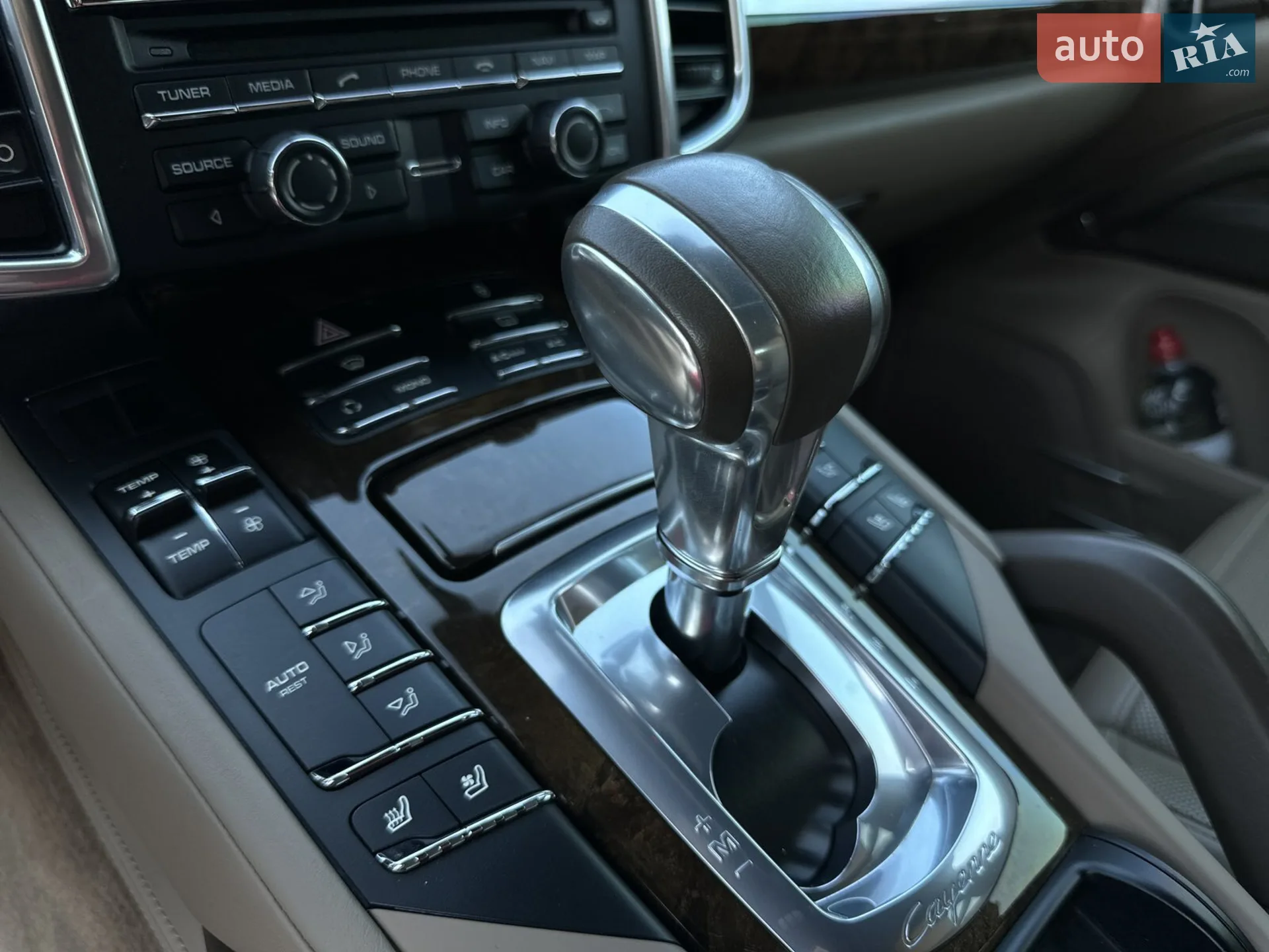 2012 Porsche Cayenne - мініатюра 40