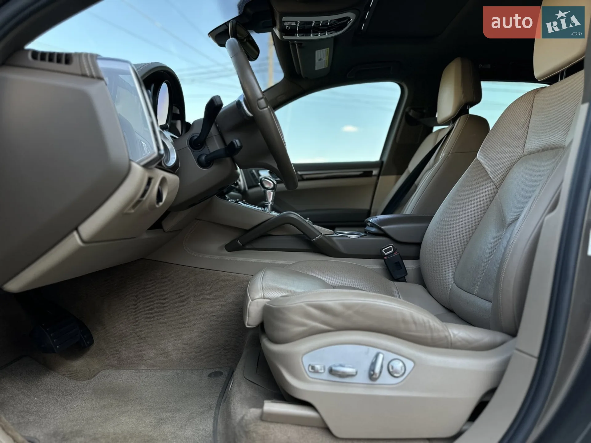 2012 Porsche Cayenne - мініатюра 44