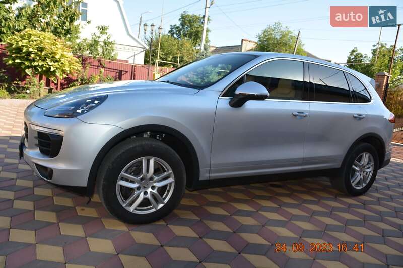 Porsche Cayenne 2016