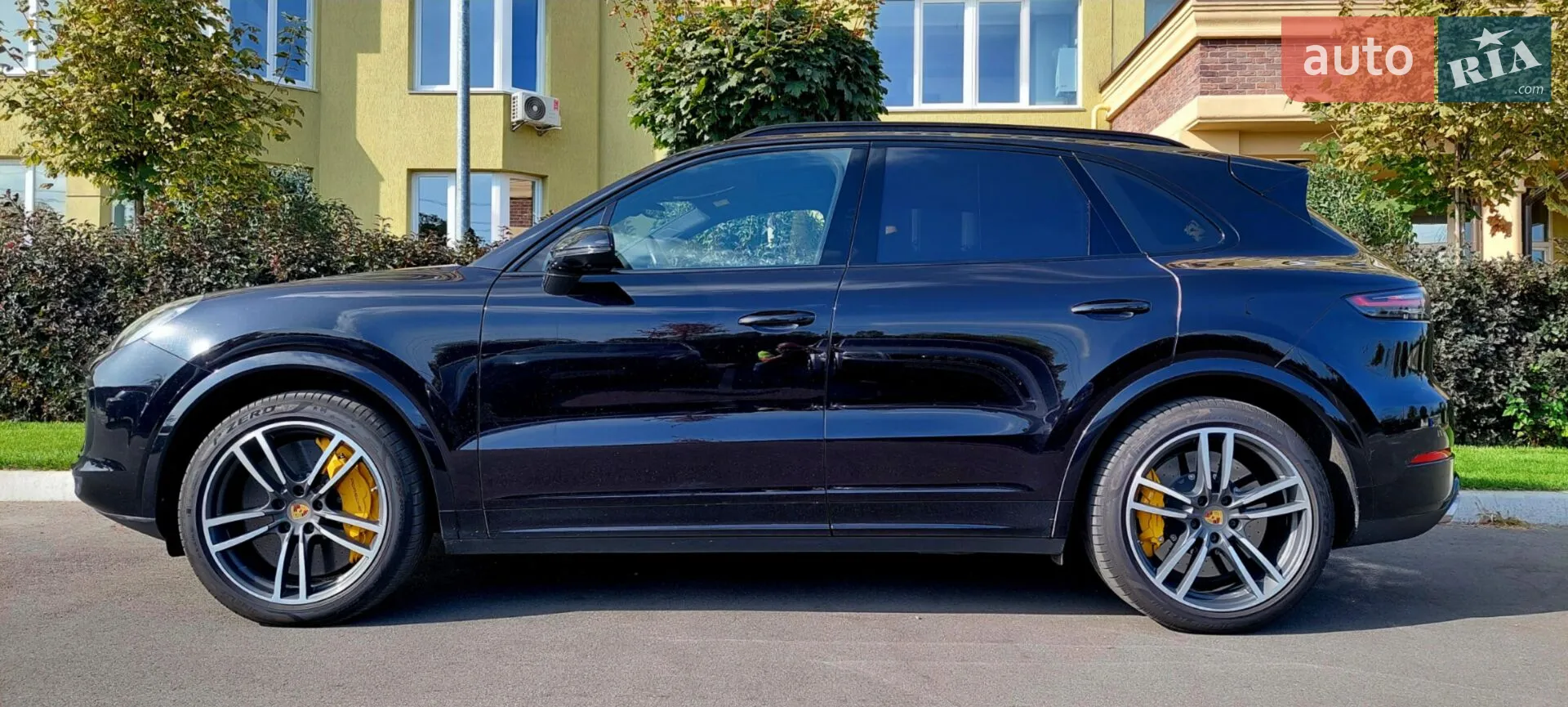 2018 Porsche Cayenne - мініатюра 2