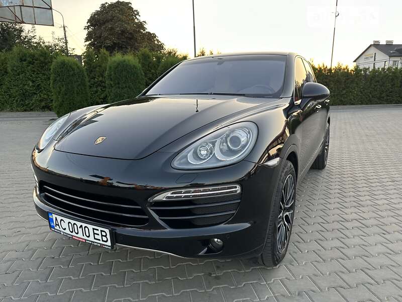Внедорожник / Кроссовер Porsche Cayenne 2011 в Луцке