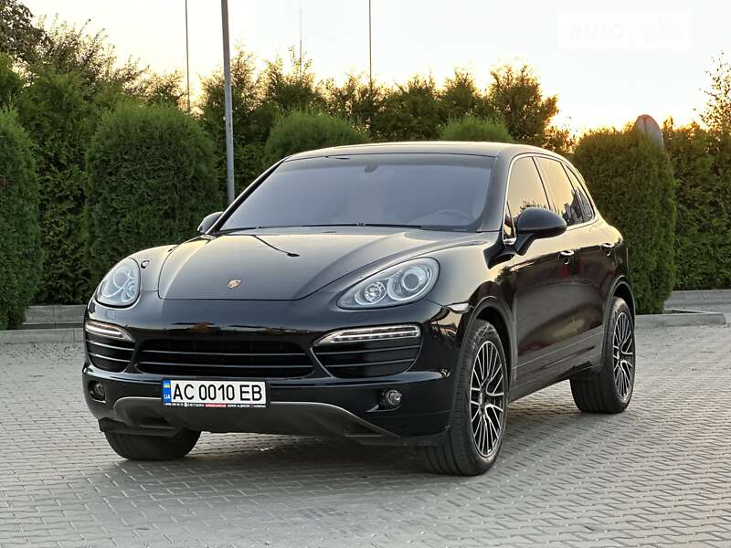 Внедорожник / Кроссовер Porsche Cayenne 2011 в Луцке