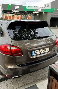 Внедорожник / Кроссовер Porsche Cayenne 2013 в 