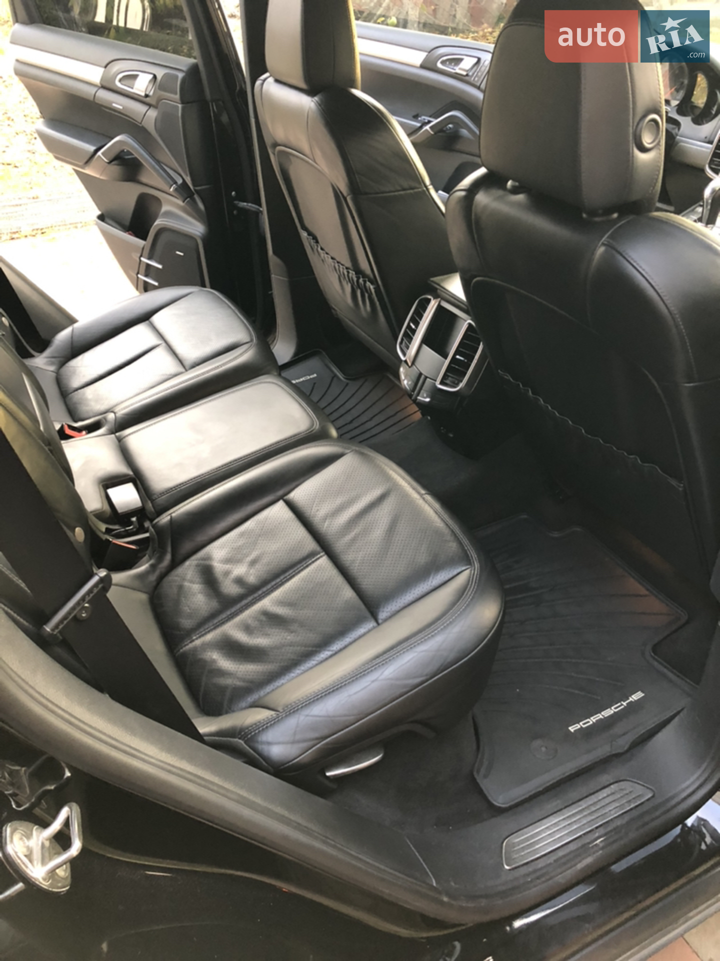 2012 Porsche Cayenne - мініатюра 15