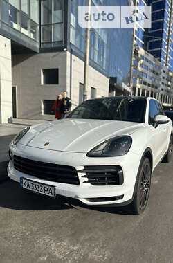 Внедорожник / Кроссовер Porsche Cayenne 2019 в Киеве