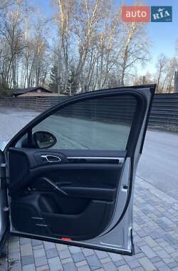 Внедорожник / Кроссовер Porsche Cayenne 2013 в 