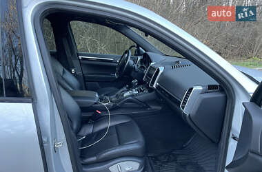 Внедорожник / Кроссовер Porsche Cayenne 2013 в 