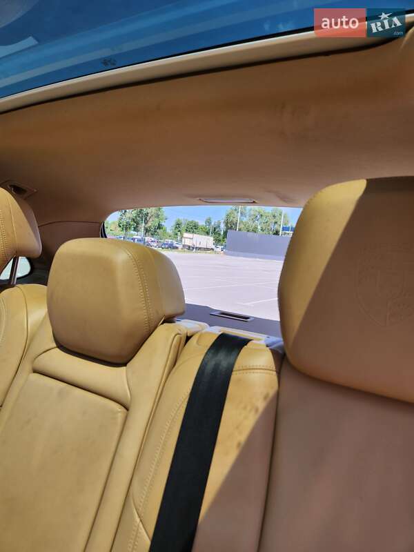 Внедорожник / Кроссовер Porsche Cayenne 2014 в Киеве