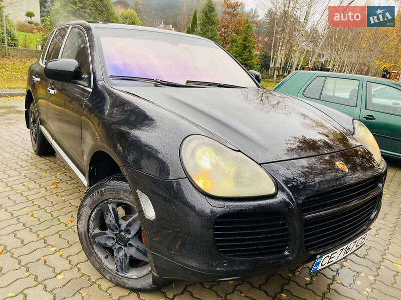 Внедорожник / Кроссовер Porsche Cayenne 2004 в Черновцах