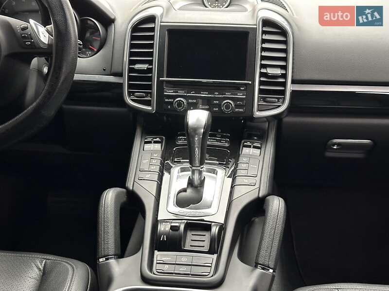 Внедорожник / Кроссовер Porsche Cayenne 2013 в Кривом Роге фото 18 Внедорожник / Кроссовер Porsche Cayenne 2013 в Кривом Роге
