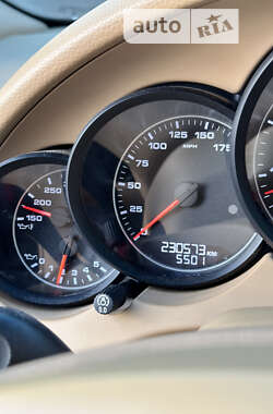 Позашляховик / Кросовер Porsche Cayenne 2012 в Кривому Розі