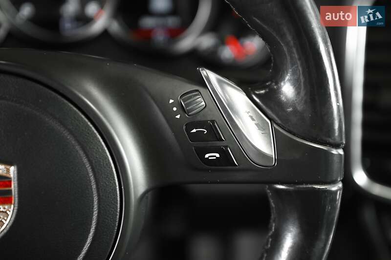 Внедорожник / Кроссовер Porsche Cayenne 2013 в Одессе