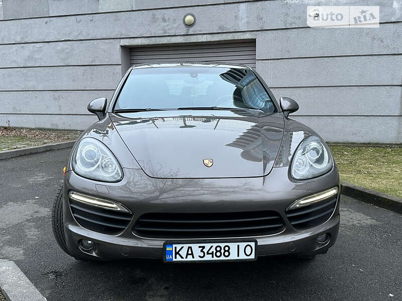 Внедорожник / Кроссовер Porsche Cayenne 2010 в Киеве
