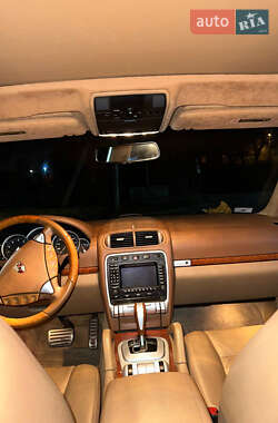Внедорожник / Кроссовер Porsche Cayenne 2008 в 