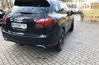 Внедорожник / Кроссовер Porsche Cayenne 2011 в Одессе