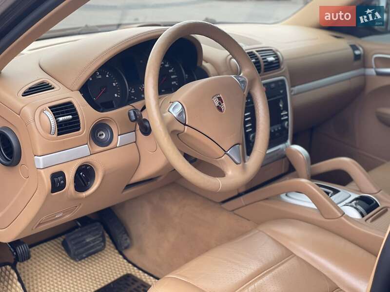 Позашляховик / Кросовер Porsche Cayenne 2009 в Дубні