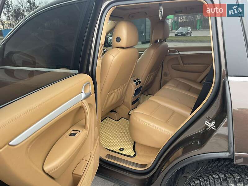 Позашляховик / Кросовер Porsche Cayenne 2009 в Дубні