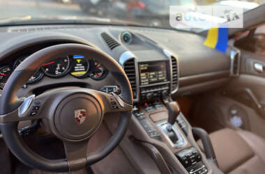 Позашляховик / Кросовер Porsche Cayenne 2011 в Харкові