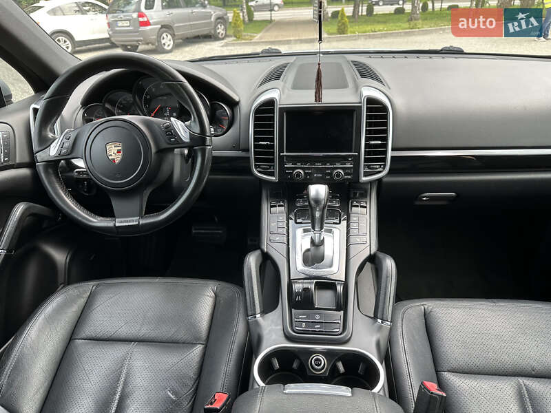 Внедорожник / Кроссовер Porsche Cayenne 2010 в Львове