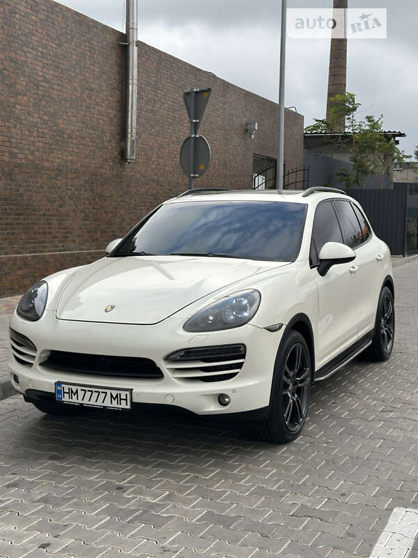 Внедорожник / Кроссовер Porsche Cayenne 2012 в Одессе