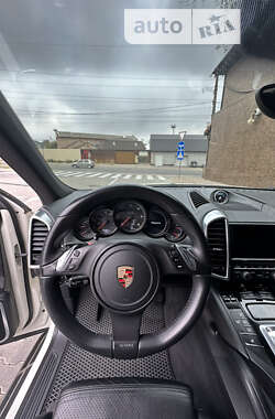 Позашляховик / Кросовер Porsche Cayenne 2012 в Одесі