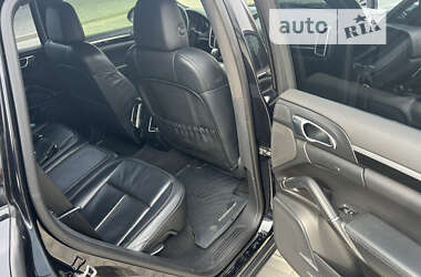 Внедорожник / Кроссовер Porsche Cayenne 2013 в 