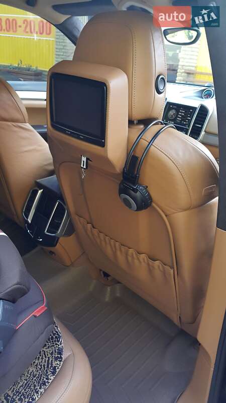 Позашляховик / Кросовер Porsche Cayenne 2010 в Черкасах