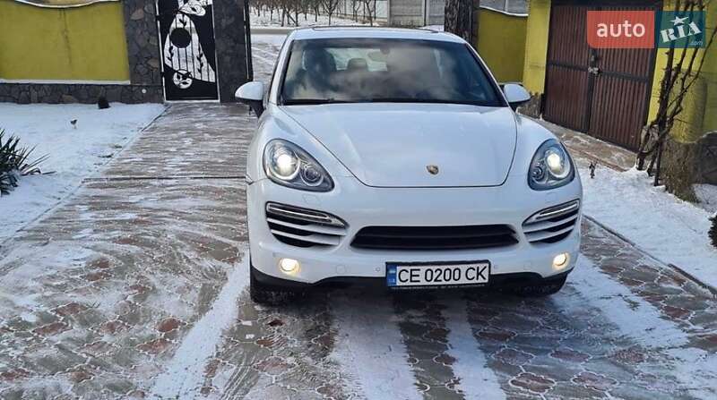Внедорожник / Кроссовер Porsche Cayenne 2012 в Герце
