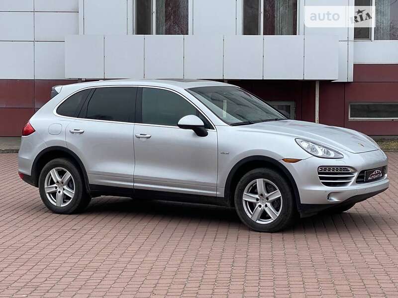 Позашляховик / Кросовер Porsche Cayenne 2012 в Кам'янському