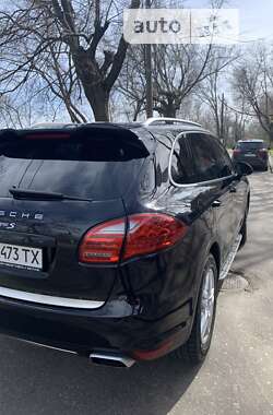 Позашляховик / Кросовер Porsche Cayenne 2011 в Одесі