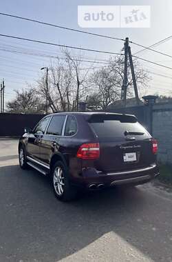 Внедорожник / Кроссовер Porsche Cayenne 2007 в 