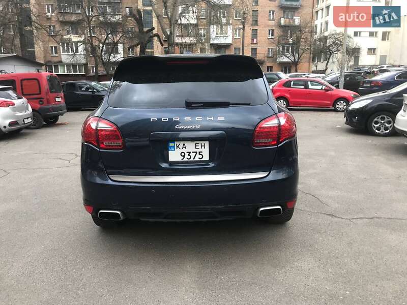 Внедорожник / Кроссовер Porsche Cayenne 2013 в Киеве