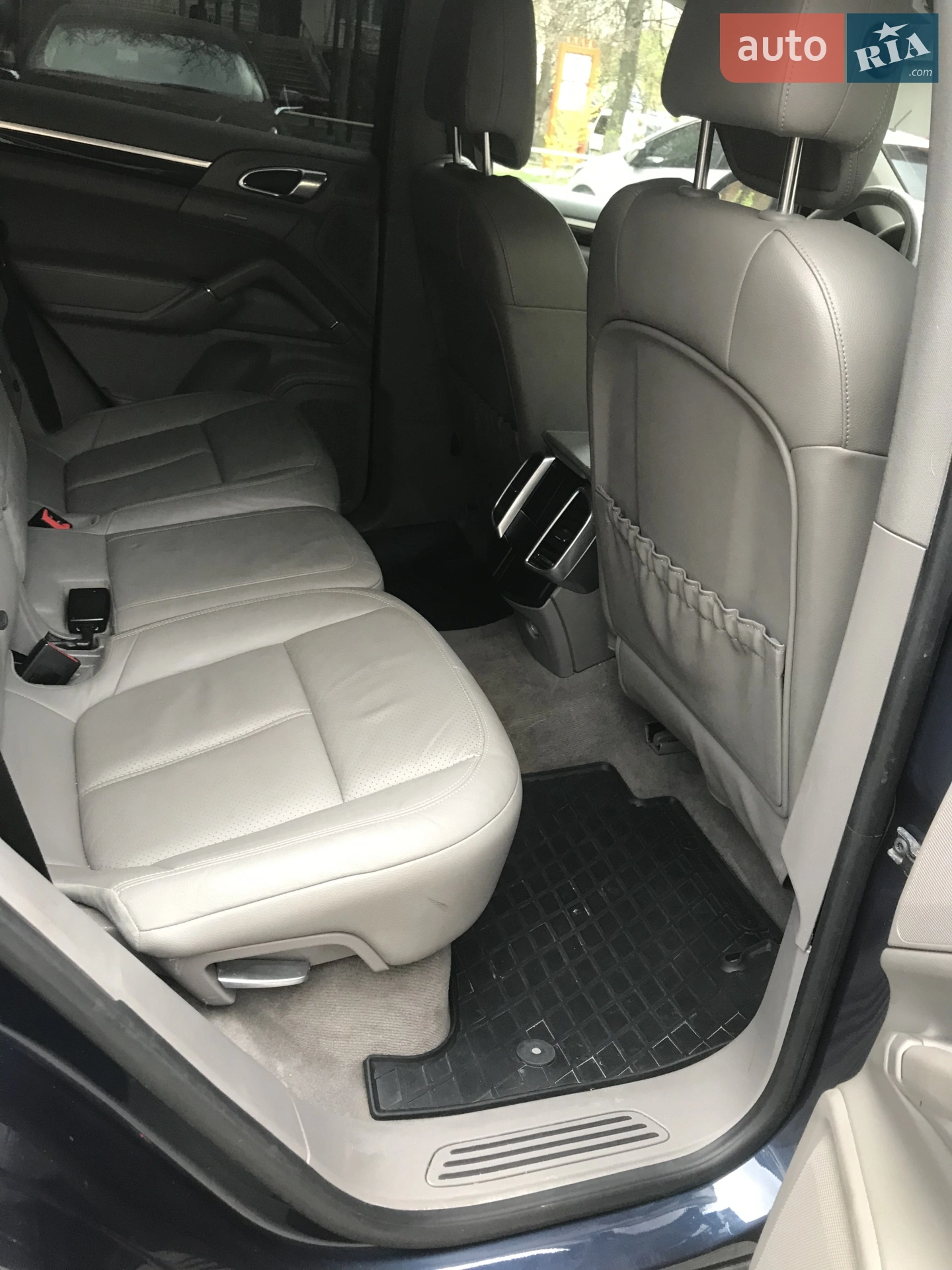 2013 Porsche Cayenne - мініатюра 29