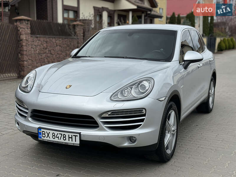 Внедорожник / Кроссовер Porsche Cayenne 2012 в Хмельницком