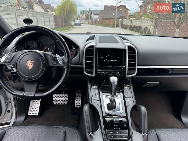 Внедорожник / Кроссовер Porsche Cayenne 2012 в Хмельницком