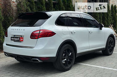 Внедорожник / Кроссовер Porsche Cayenne 2012 в Львове