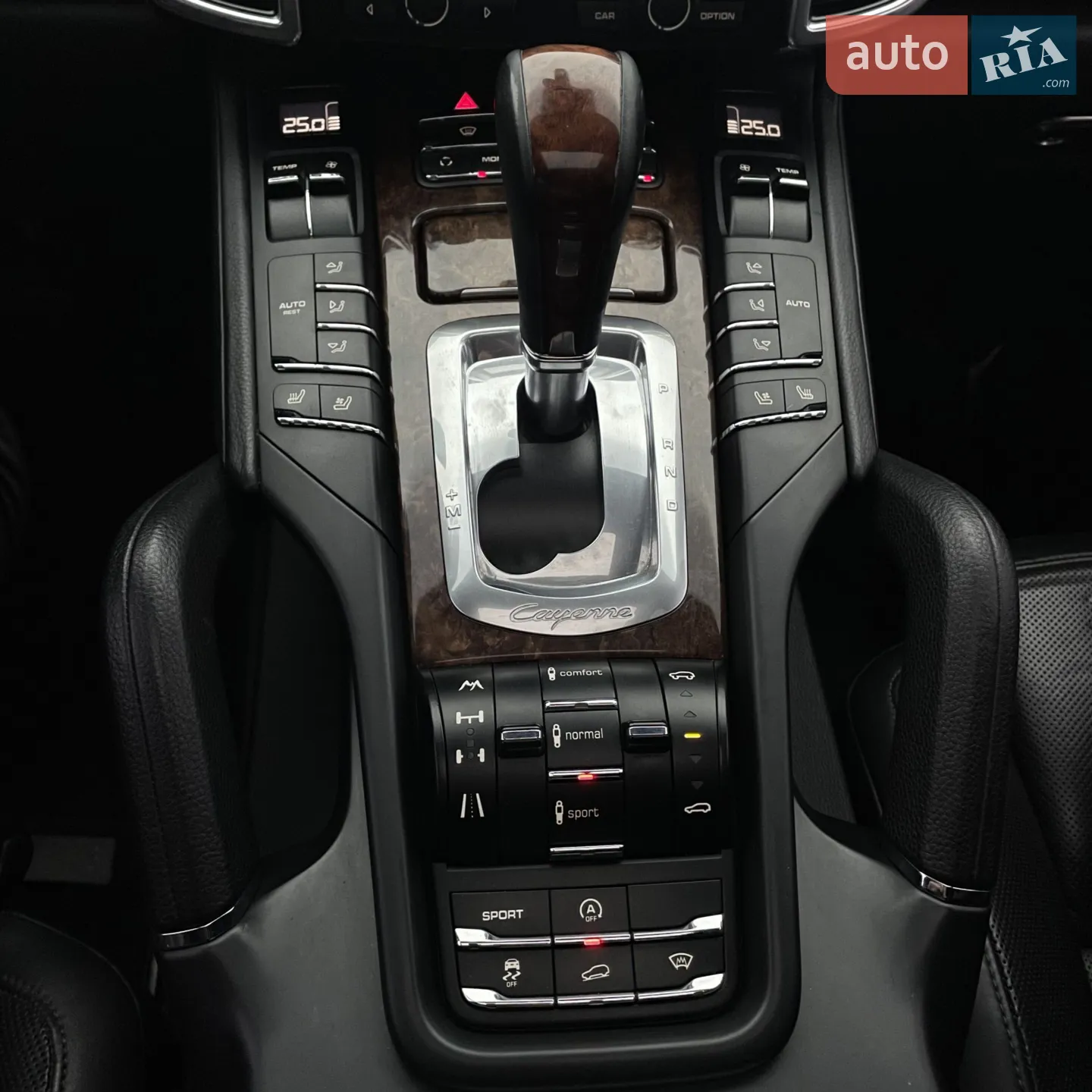 2010 Porsche Cayenne - мініатюра 25
